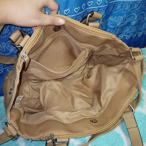 Bag - Picture 2 of 6